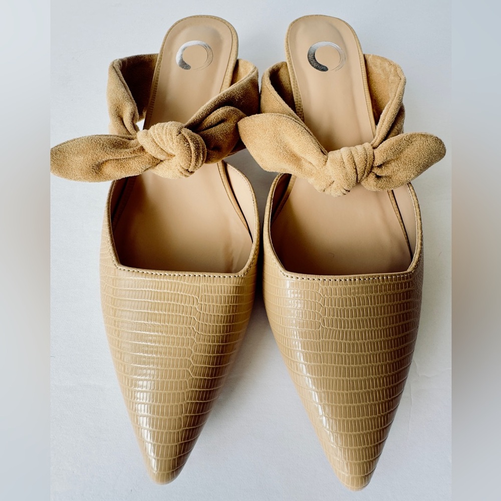 Journee Low Block-heel pointed shoe New size 7.5